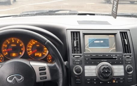 Infiniti FX I, 2006 год, 400 000 рублей, 11 фотография