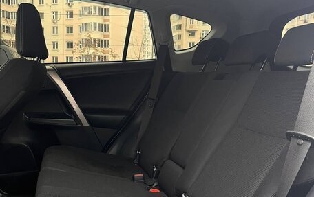 Toyota RAV4, 2019 год, 2 300 000 рублей, 12 фотография