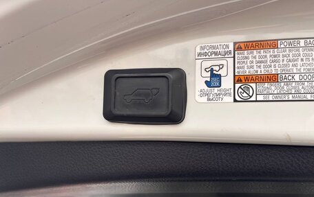 Toyota RAV4, 2019 год, 2 300 000 рублей, 8 фотография