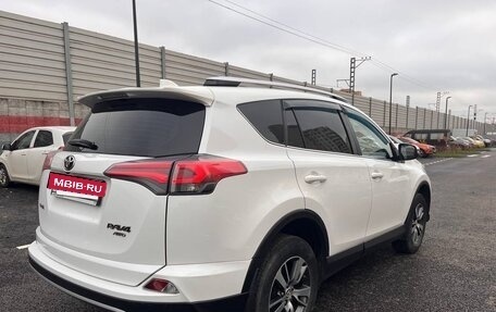 Toyota RAV4, 2019 год, 2 300 000 рублей, 6 фотография