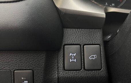 Toyota RAV4, 2019 год, 2 300 000 рублей, 15 фотография