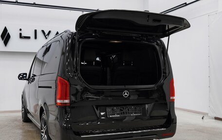 Mercedes-Benz V-Класс, 2017 год, 4 399 000 рублей, 5 фотография