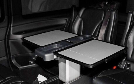 Mercedes-Benz V-Класс, 2017 год, 4 399 000 рублей, 20 фотография