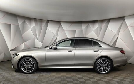 Mercedes-Benz E-Класс, 2020 год, 4 490 000 рублей, 5 фотография