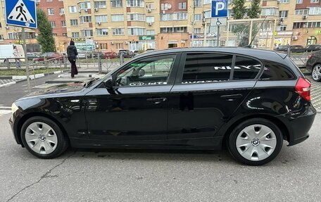 BMW 1 серия, 2010 год, 750 000 рублей, 1 фотография