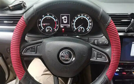 Skoda Superb III рестайлинг, 2021 год, 1 750 000 рублей, 6 фотография