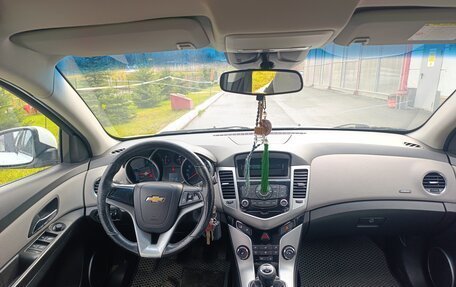 Chevrolet Cruze II, 2012 год, 650 000 рублей, 5 фотография