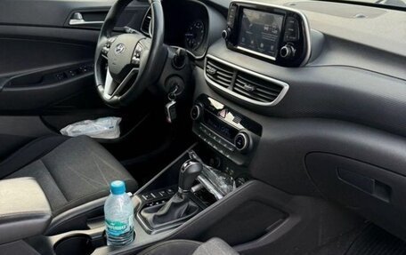 Hyundai Tucson III, 2019 год, 2 500 000 рублей, 2 фотография