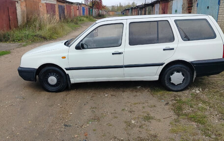 Volkswagen Golf III, 1996 год, 240 000 рублей, 2 фотография