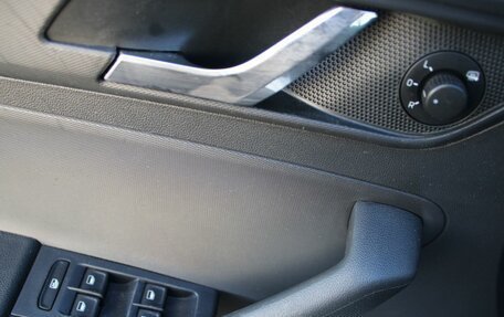 Skoda Rapid I, 2015 год, 799 000 рублей, 9 фотография