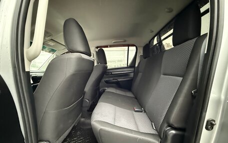 Toyota Hilux VIII, 2022 год, 4 100 000 рублей, 8 фотография