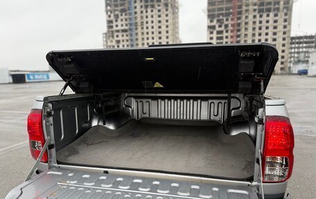 Toyota Hilux VIII, 2022 год, 4 100 000 рублей, 11 фотография