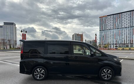 Honda Stepwgn IV, 2017 год, 2 300 000 рублей, 8 фотография