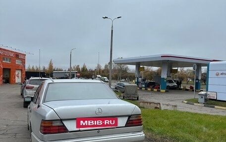 Mercedes-Benz E-Класс, 1993 год, 385 000 рублей, 16 фотография