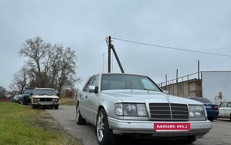Mercedes-Benz E-Класс, 1993 год, 385 000 рублей, 14 фотография
