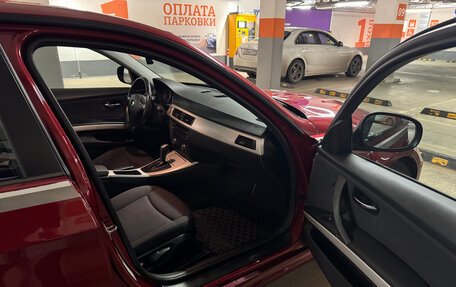 BMW 3 серия, 2010 год, 1 100 000 рублей, 15 фотография