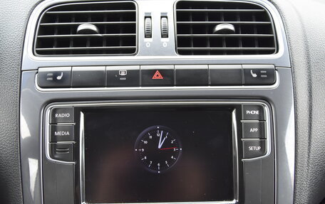 Volkswagen Polo VI (EU Market), 2018 год, 1 090 000 рублей, 21 фотография