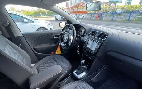 Volkswagen Polo VI (EU Market), 2018 год, 1 390 000 рублей, 5 фотография