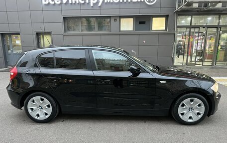 BMW 1 серия, 2010 год, 750 000 рублей, 2 фотография