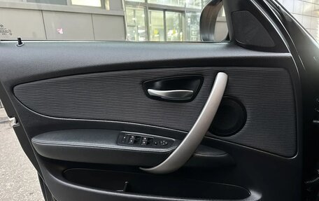 BMW 1 серия, 2010 год, 750 000 рублей, 18 фотография