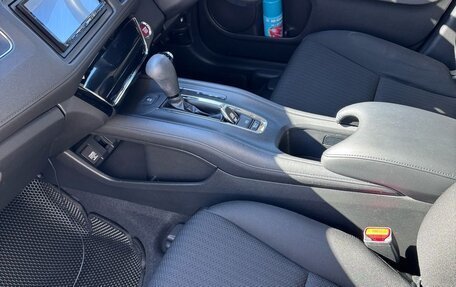 Honda Vezel, 2017 год, 1 650 000 рублей, 7 фотография