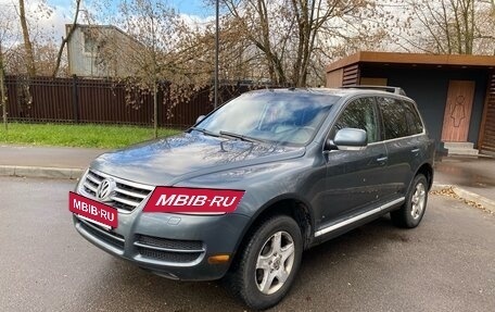Volkswagen Touareg III, 2004 год, 670 000 рублей, 2 фотография