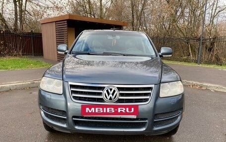 Volkswagen Touareg III, 2004 год, 670 000 рублей, 3 фотография