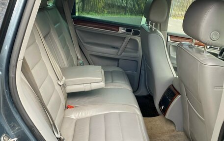 Volkswagen Touareg III, 2004 год, 670 000 рублей, 12 фотография