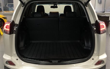 Toyota RAV4, 2016 год, 1 990 000 рублей, 23 фотография