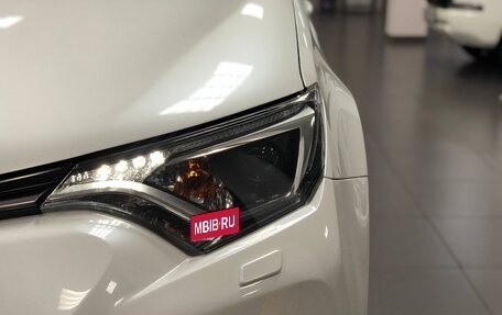 Toyota RAV4, 2016 год, 1 990 000 рублей, 32 фотография