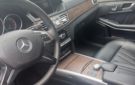 Mercedes-Benz E-Класс, 2014 год, 2 000 000 рублей, 6 фотография