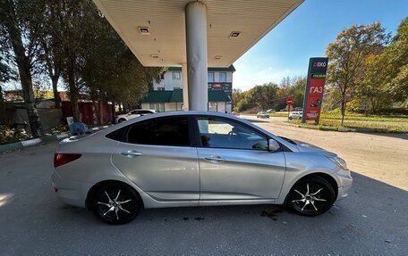 Hyundai Solaris II рестайлинг, 2011 год, 599 999 рублей, 7 фотография