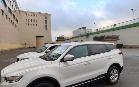 Geely Atlas, 2023 год, 1 550 000 рублей, 3 фотография