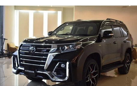 Toyota Land Cruiser Prado 150 рестайлинг 2, 2022 год, 5 000 000 рублей, 6 фотография