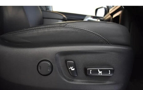 Toyota Land Cruiser Prado 150 рестайлинг 2, 2022 год, 5 000 000 рублей, 22 фотография