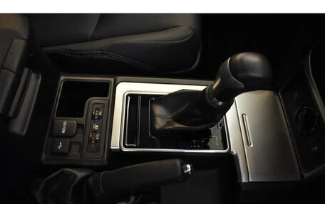 Toyota Land Cruiser Prado 150 рестайлинг 2, 2022 год, 5 000 000 рублей, 20 фотография