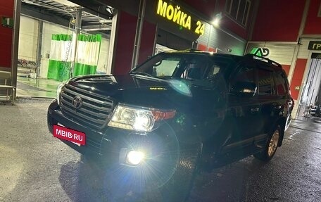 Toyota Land Cruiser 200, 2012 год, 3 450 000 рублей, 2 фотография