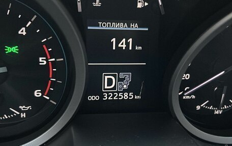 Toyota Land Cruiser 200, 2012 год, 3 450 000 рублей, 12 фотография