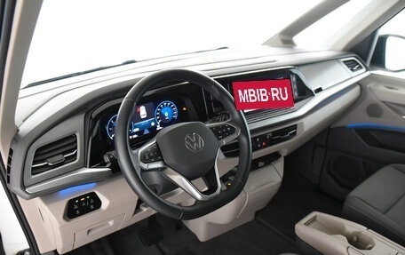 Volkswagen Multivan, 2024 год, 7 900 000 рублей, 9 фотография