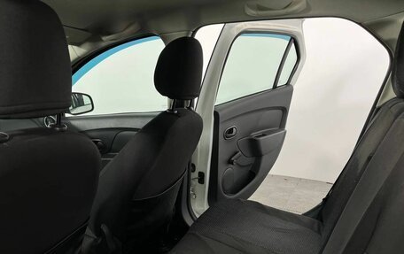 Renault Logan II, 2019 год, 975 000 рублей, 9 фотография