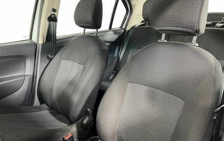 Renault Logan II, 2019 год, 975 000 рублей, 22 фотография