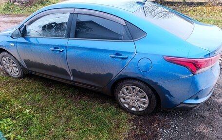 Hyundai Solaris II рестайлинг, 2021 год, 1 740 000 рублей, 4 фотография