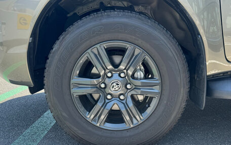 Toyota Hilux VIII, 2022 год, 3 599 000 рублей, 9 фотография