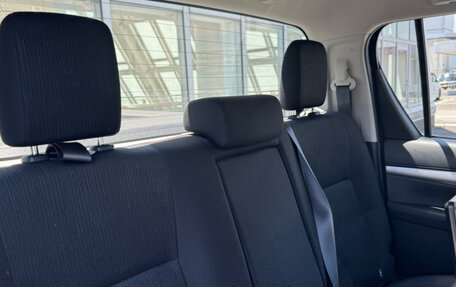 Toyota Hilux VIII, 2022 год, 3 599 000 рублей, 7 фотография