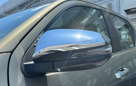 Toyota Hilux VIII, 2022 год, 3 599 000 рублей, 16 фотография