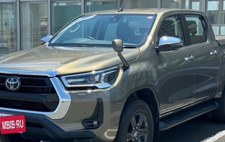 Toyota Hilux VIII, 2022 год, 3 599 000 рублей, 2 фотография