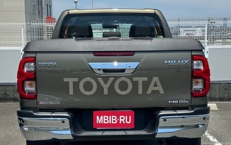 Toyota Hilux VIII, 2022 год, 3 599 000 рублей, 4 фотография