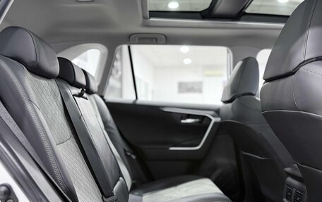 Toyota RAV4, 2025 год, 4 500 000 рублей, 15 фотография