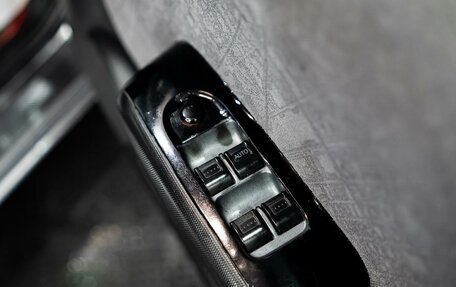 Honda Fit III, 2003 год, 380 000 рублей, 8 фотография