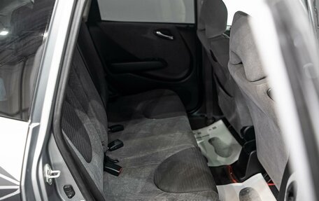 Honda Fit III, 2003 год, 380 000 рублей, 12 фотография